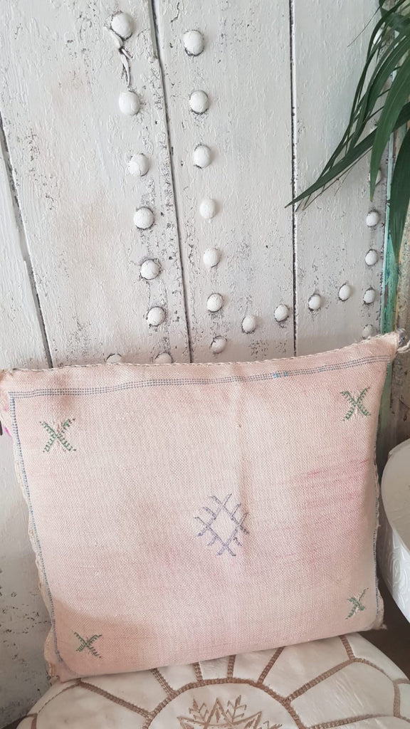 CACTUS SILK CUSHION