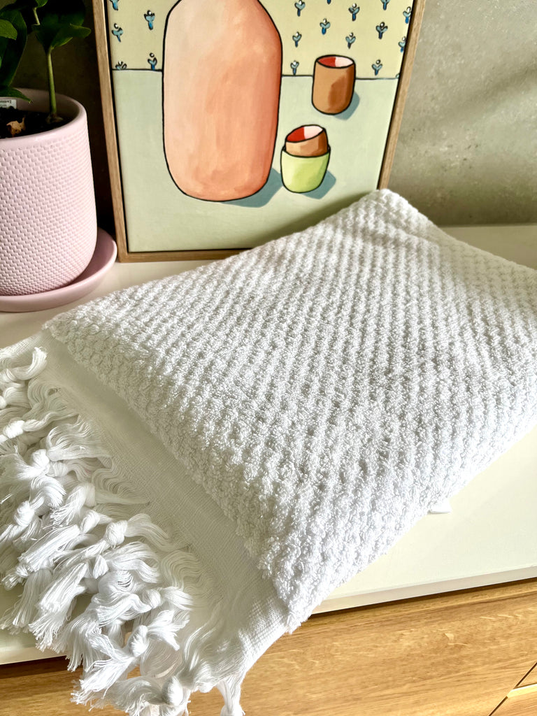 THIRSTY TOWEL CO. Limited Edition WHITE DOTS Turkish Bath Sheet Towel 100% Cotton