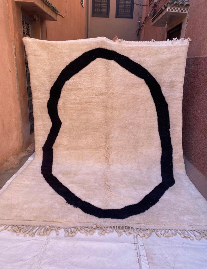 'CAMILLA' Vintage Moroccan Beniourain Rug