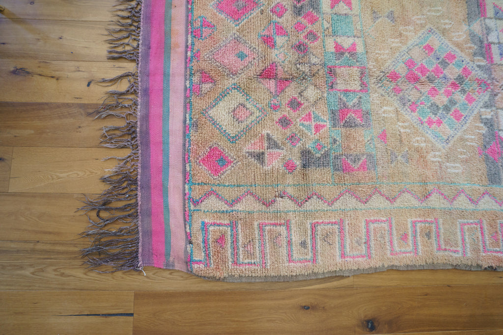 'LUCINDA' Vintage Moroccan Boujaad Rug